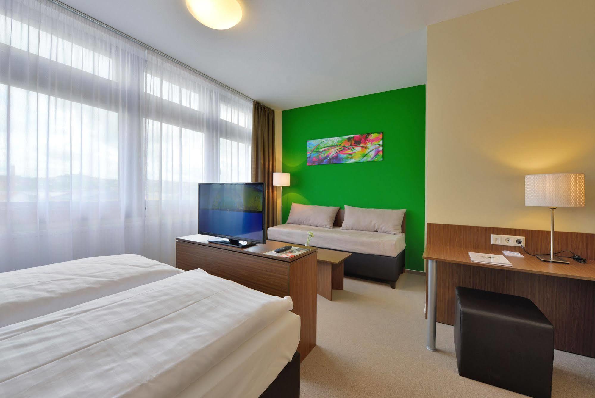 Invite Hotel Fulda City Hauptbahnhof מראה חיצוני תמונה