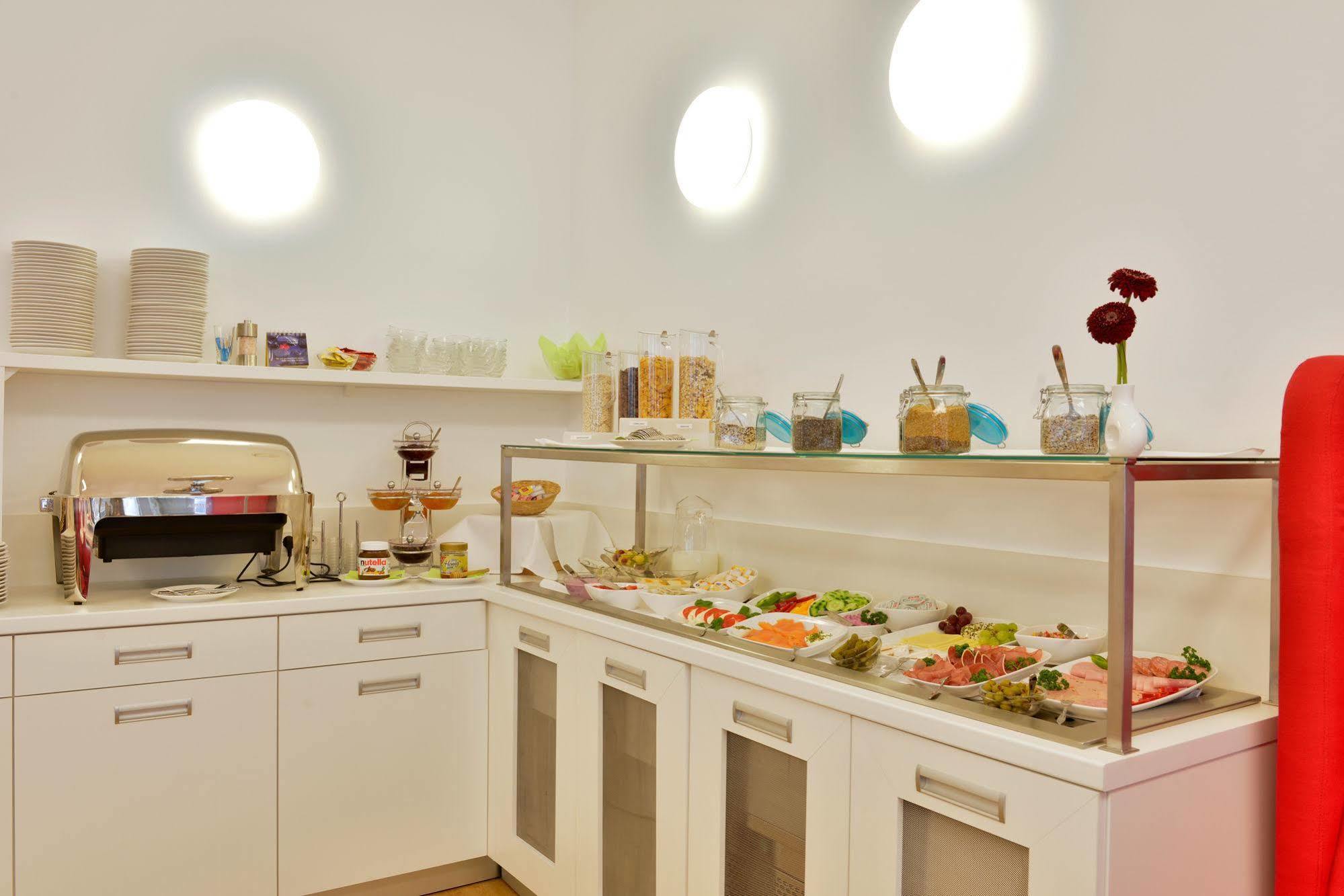 Invite Hotel Fulda City Hauptbahnhof מראה חיצוני תמונה