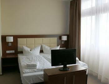 Invite Hotel Fulda City Hauptbahnhof מראה חיצוני תמונה